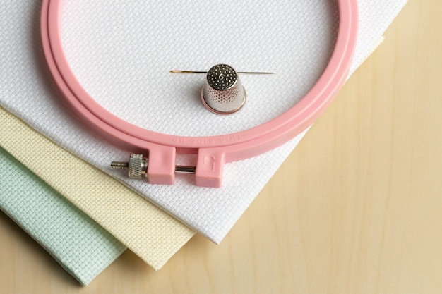 Nici i tamborek do haftu